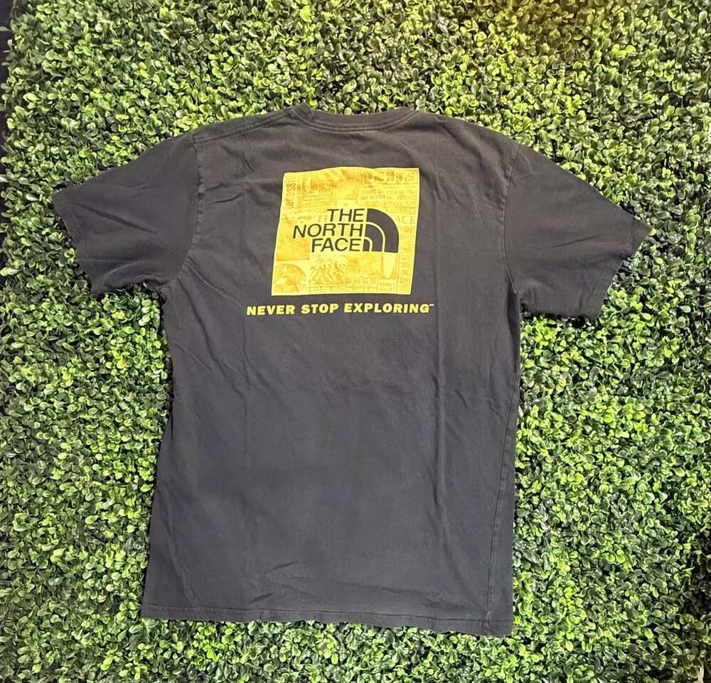 The North Face Back Square Logo Tee Size M Black Cotton T-Shirt